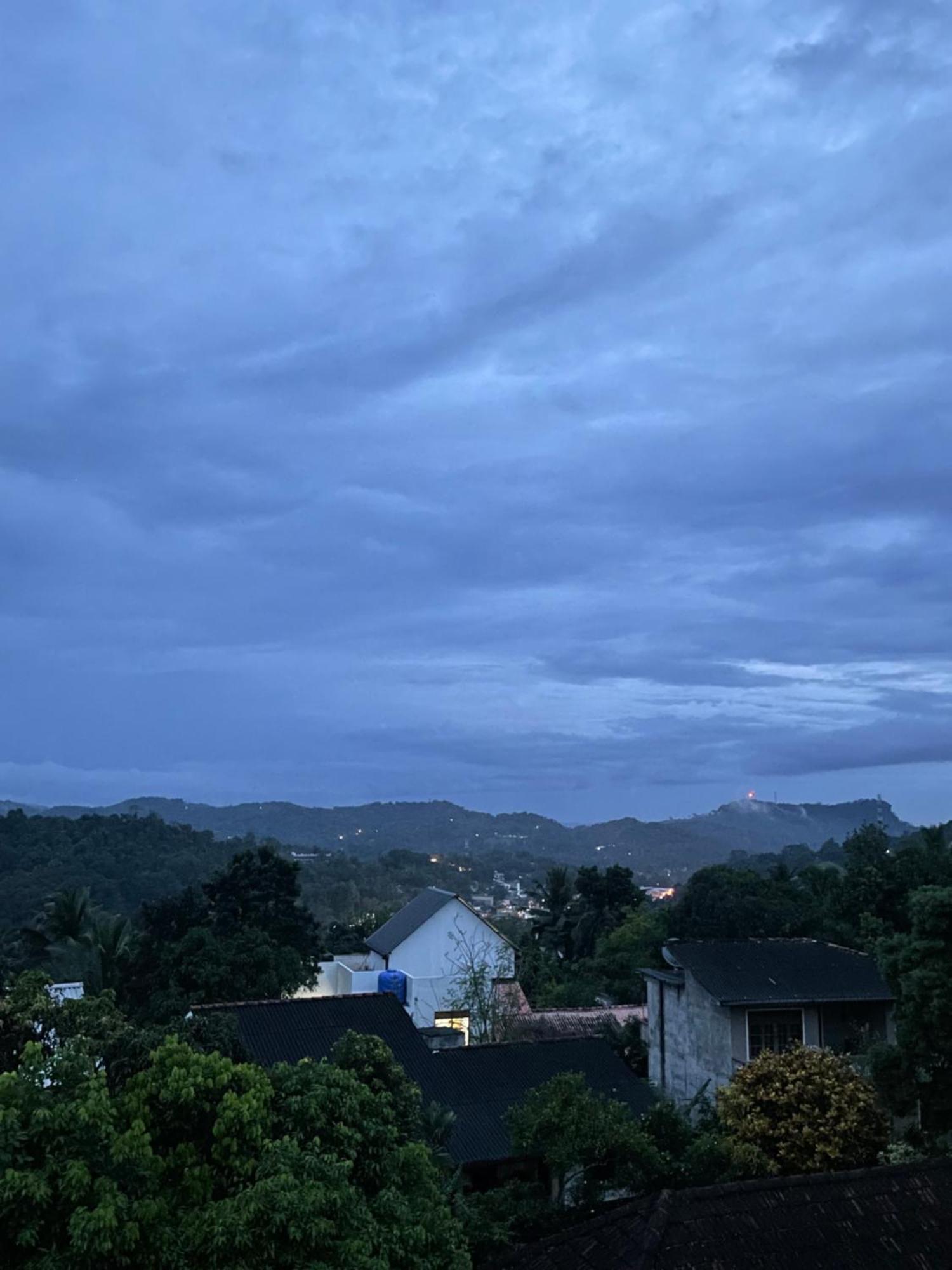 Misty Mountain Lodge Kegalle Exterior photo